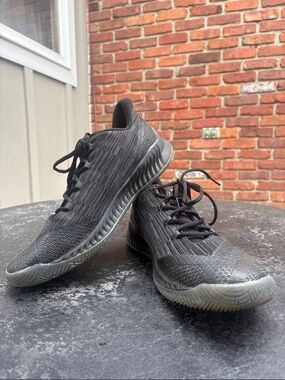 Adidas Men's Black Athletic Training Shoes - Lightweight Performance size 10.5